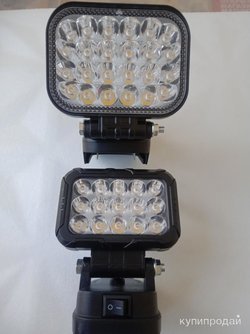 Фонарь светодиодный, мощный, с раздачей через 2 USB 