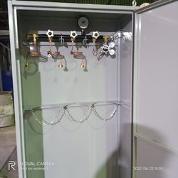 баллонные рампы в шкафном исполнении